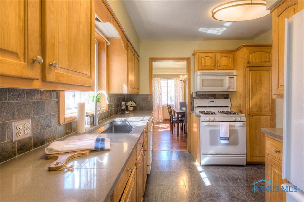 3332 Aldringham Road Toledo, OH 43606 - Photo 13 of 24 Gallery Image 13
