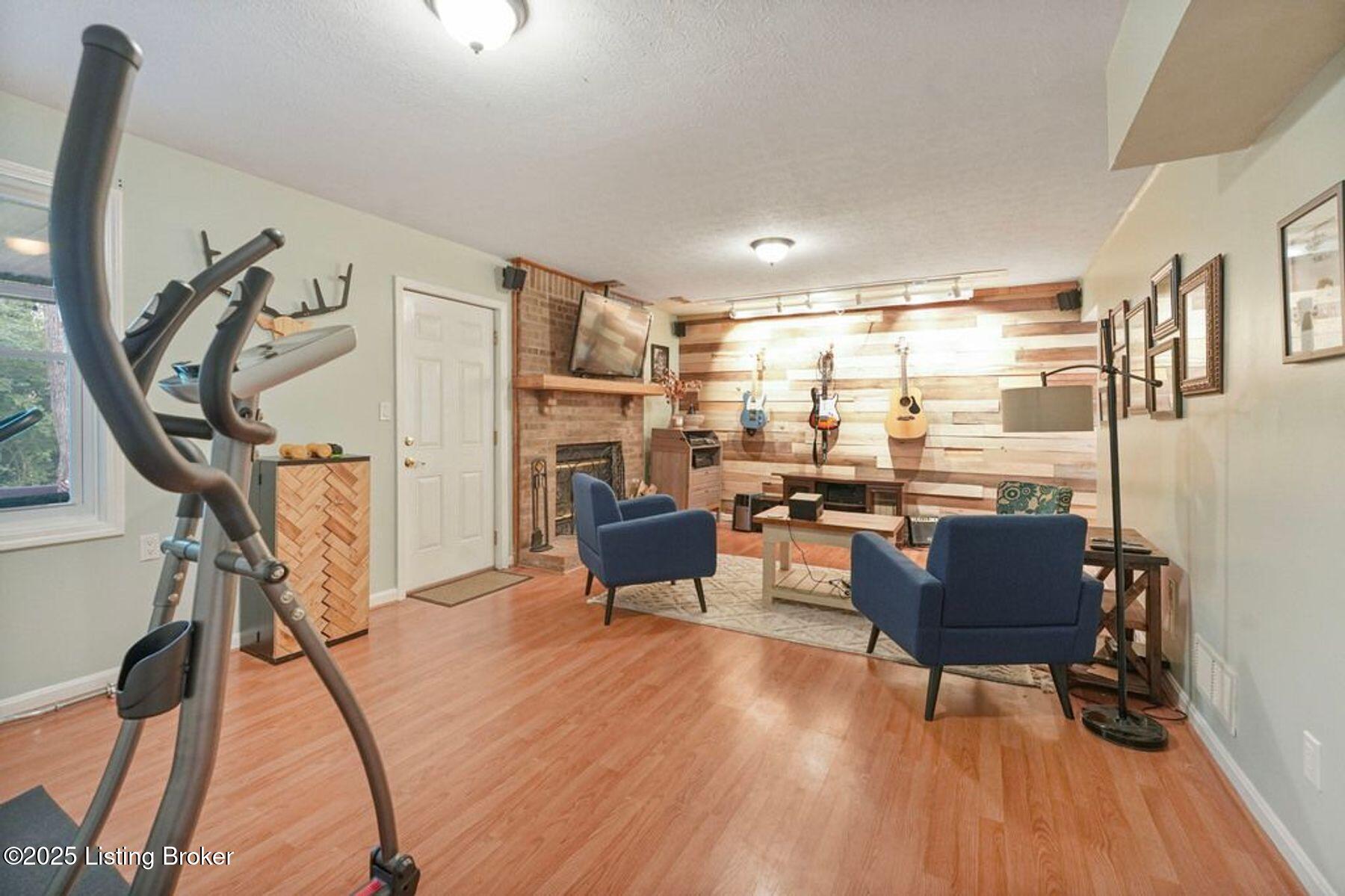 10417 Vantage Road Jeffersontown, KY 40299 - Photo 25 of 50 photo_online_044