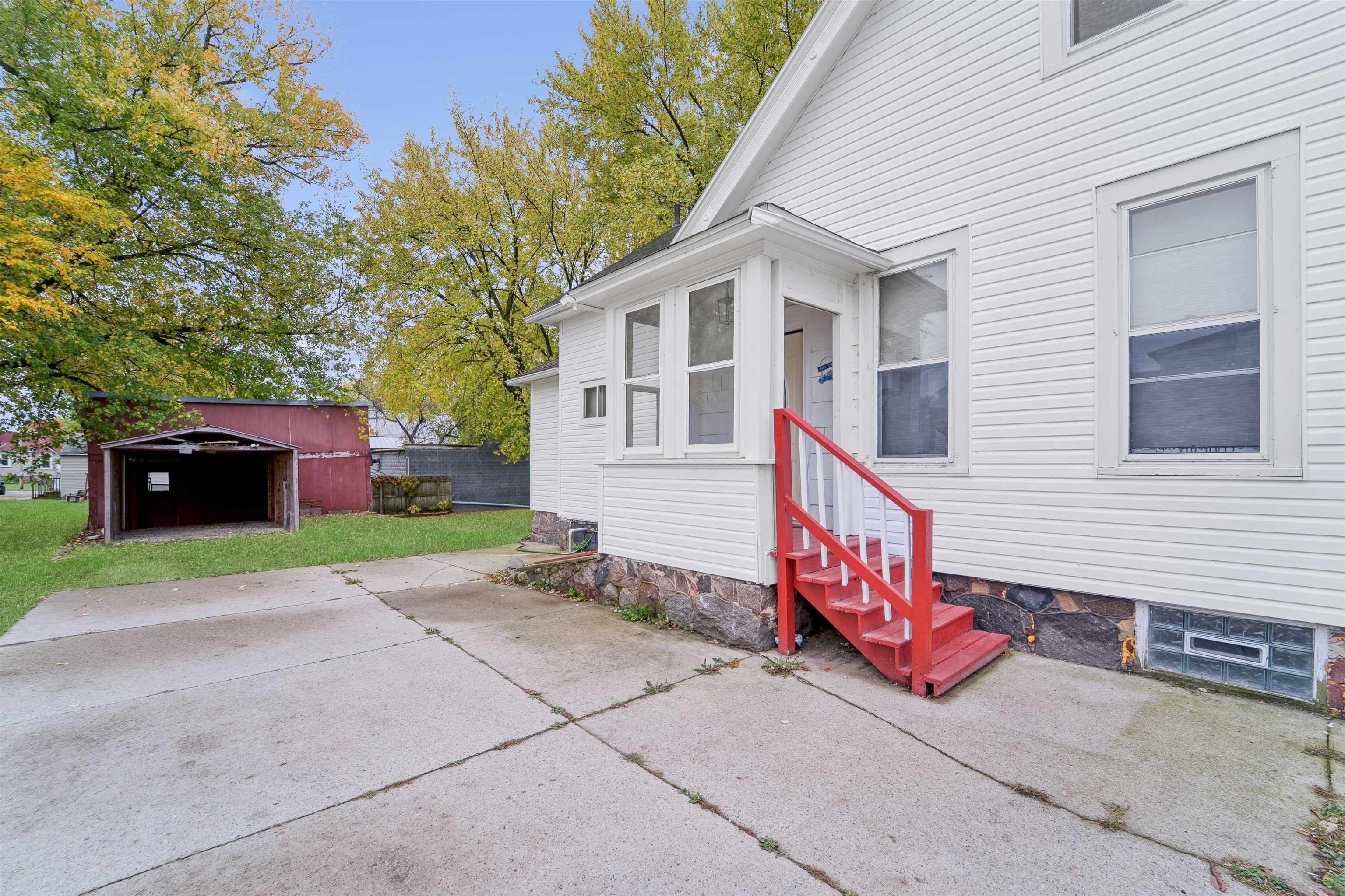 N4370 Highway 49 Poy Sippi, WI 54967 - Photo 27 of 31