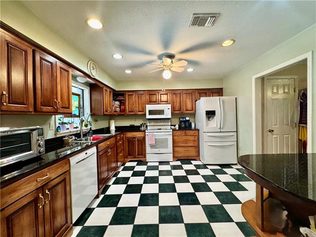 8003 Fishook Lane Picayune, MS 39466 - Photo 12 of 37