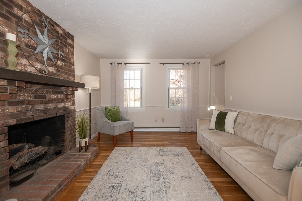 118 Mendon Road Sutton, MA 01590 - Photo 4 of 39 Gallery Image 4