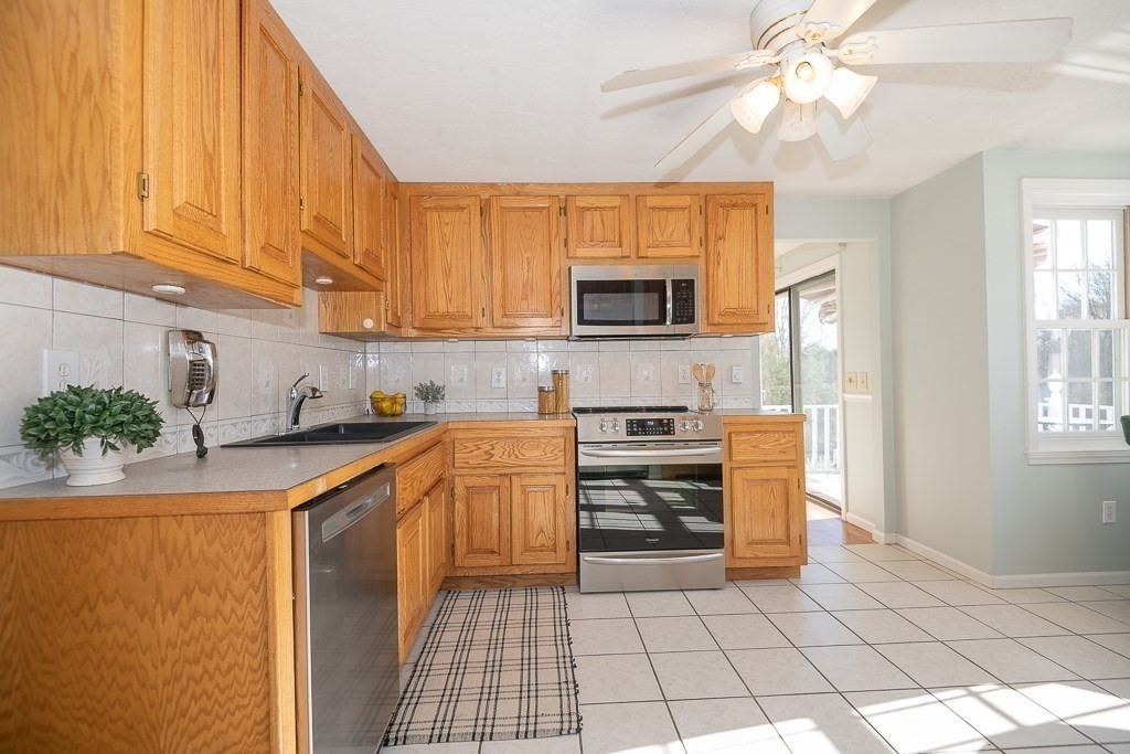 118 Mendon Road Sutton, MA 01590 - Photo 8 of 39 Gallery Image 8