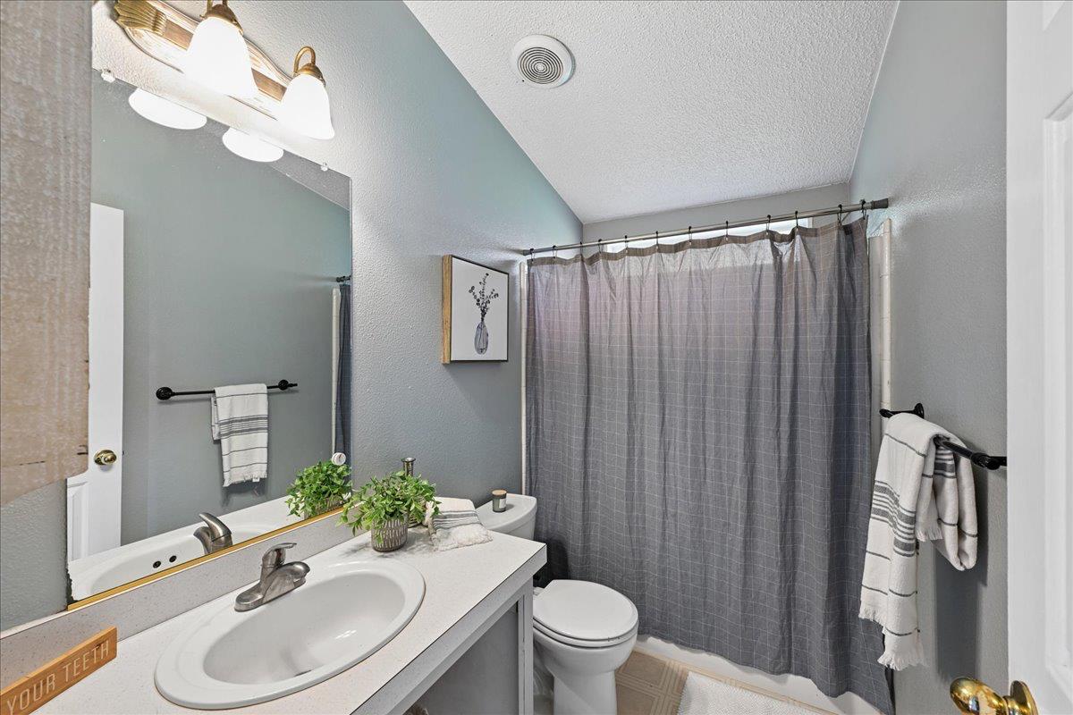 18388 Dog Bar Road Grass Valley, CA 95949 - Photo 17 of 24