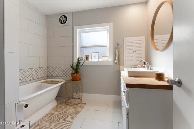 $745,000 | 311 Kentucky Avenue, Lynn Haven, FL 32444