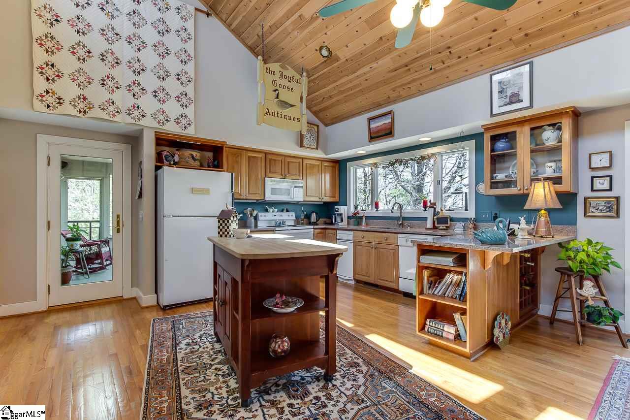 105 Old Altamont Ridge Road Greenville, SC 29609 - Photo 12 of 35