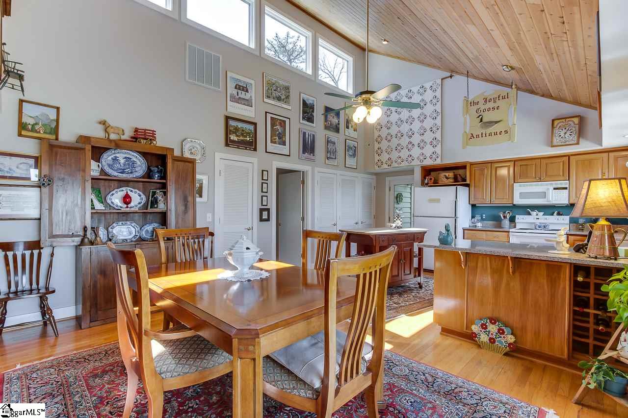 105 Old Altamont Ridge Road Greenville, SC 29609 - Photo 15 of 35