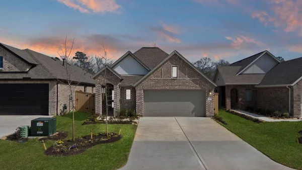 $3,000 | 235 Navasota Narrows Way, Conroe, TX 77304