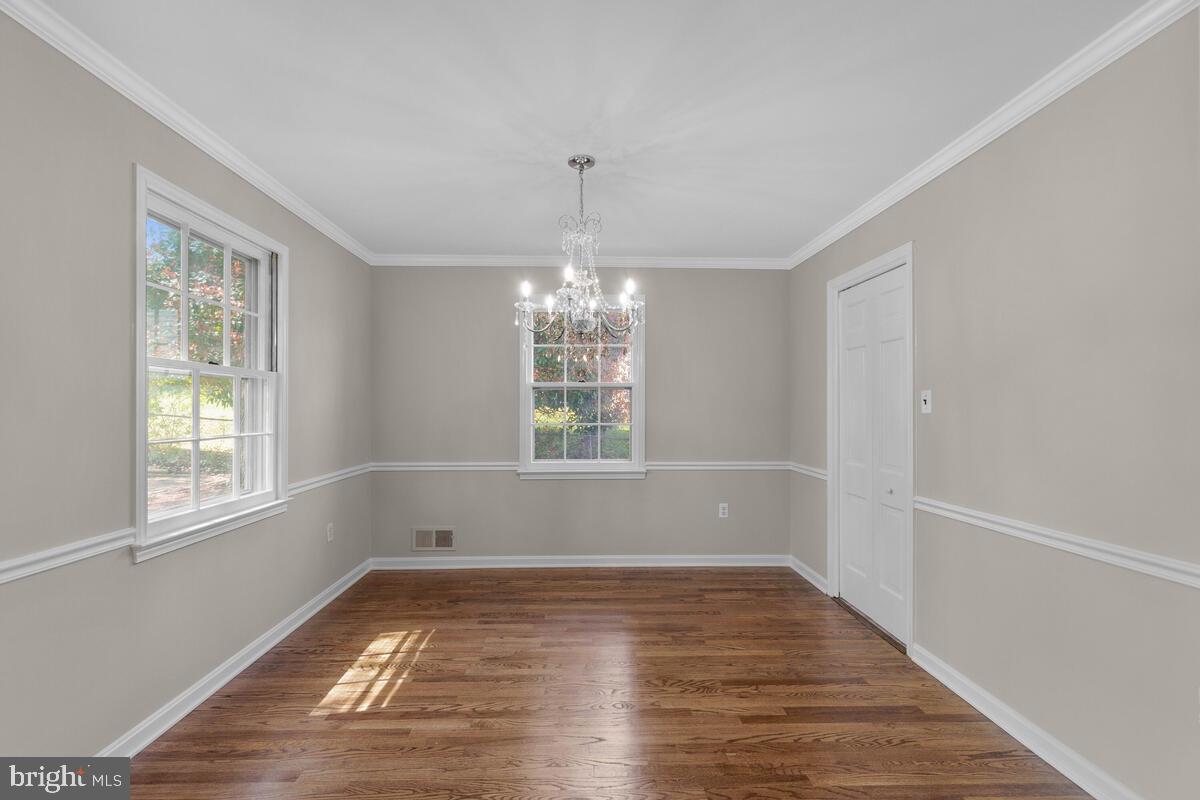 13302 Tamarack Road Silver Spring, MD 20904 - Photo 15 of 60 Diningroom