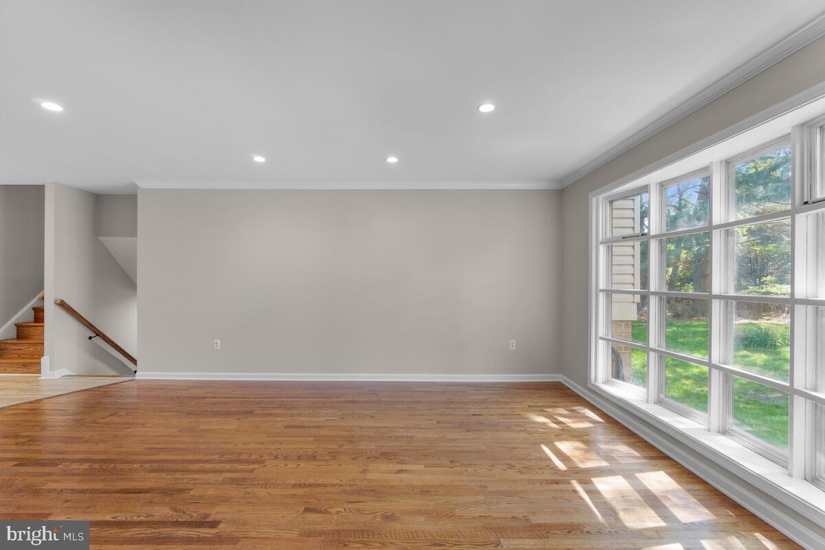 13302 Tamarack Road Silver Spring, MD 20904 - Photo 18 of 60 Livingroom