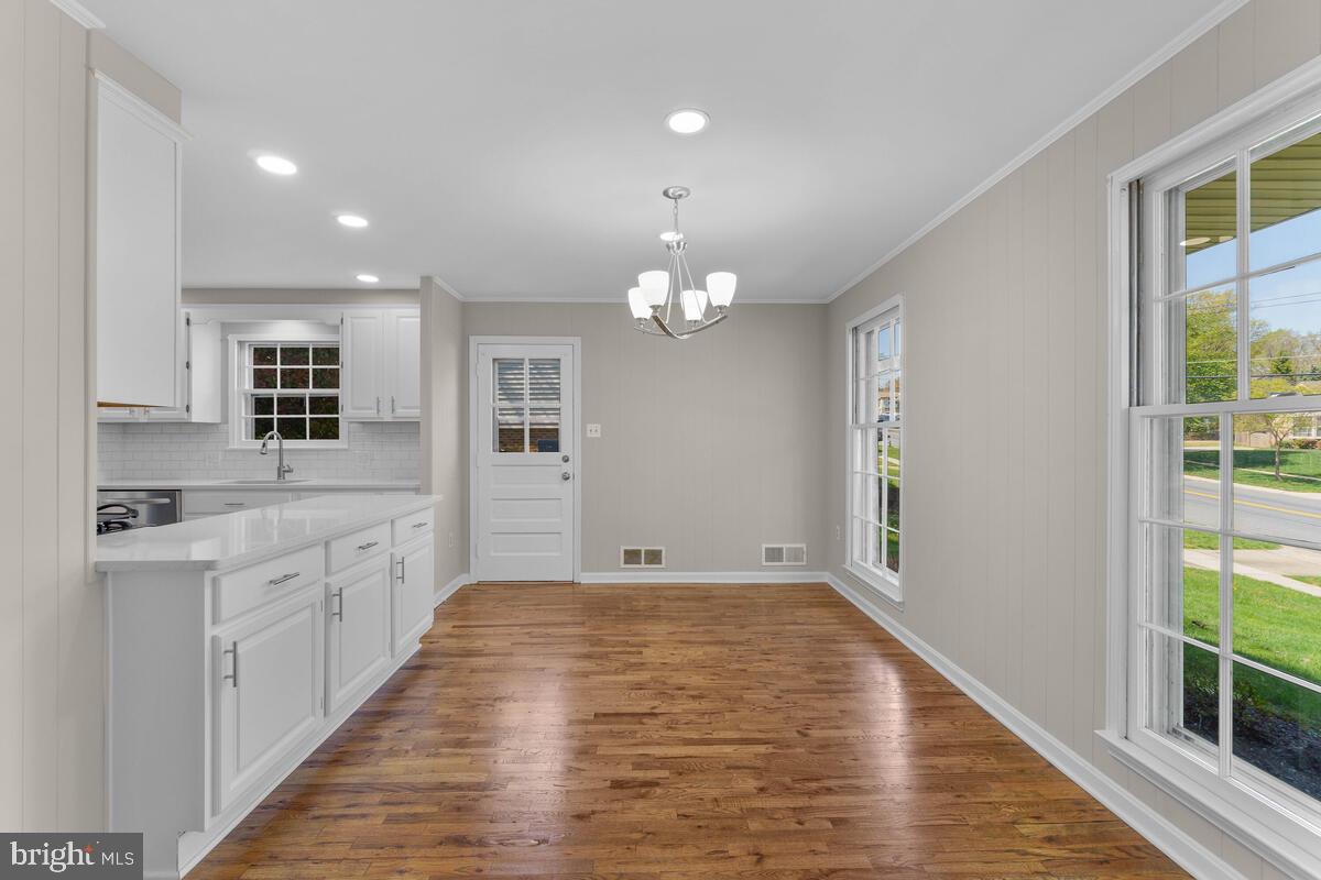 13302 Tamarack Road Silver Spring, MD 20904 - Photo 3 of 60 Great Natural Light
