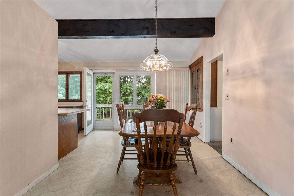 11 St Marys Road Burlington, MA 01803 - Photo 10 of 25 Gallery Image 10