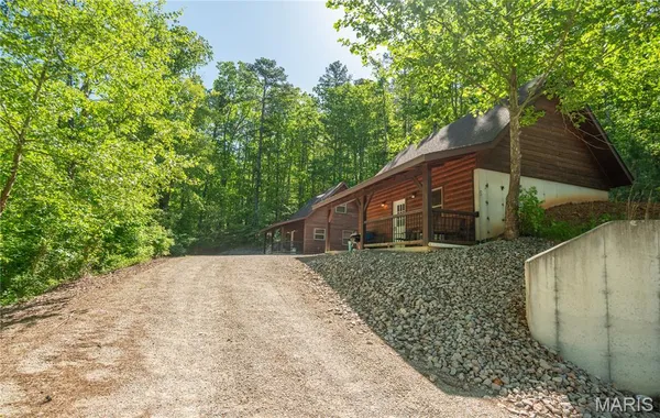 $1,169,000 | 575 Southwest Street, Van Buren, MO 63965