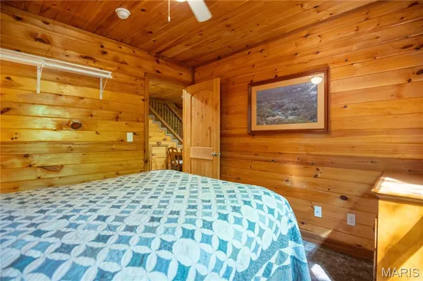 $1,169,000 | 575 Southwest Street, Van Buren, MO 63965