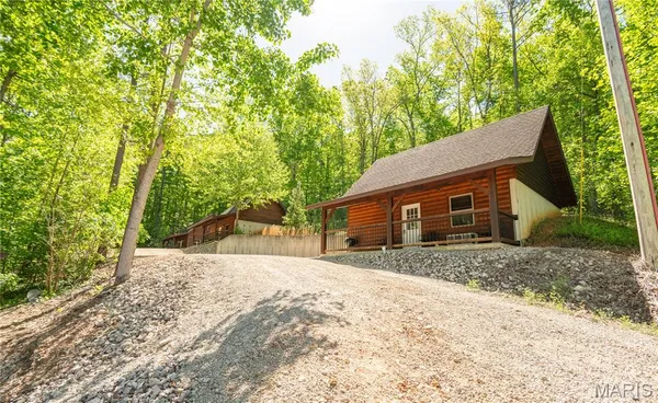 $1,169,000 | 575 Southwest Street, Van Buren, MO 63965