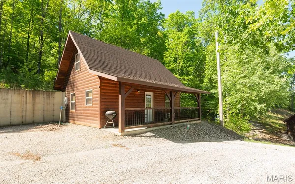 $1,169,000 | 575 Southwest Street, Van Buren, MO 63965