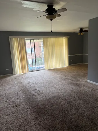 $2,100 | 7131 Hickory Street, Unit 6, Tinley Park, IL 60477