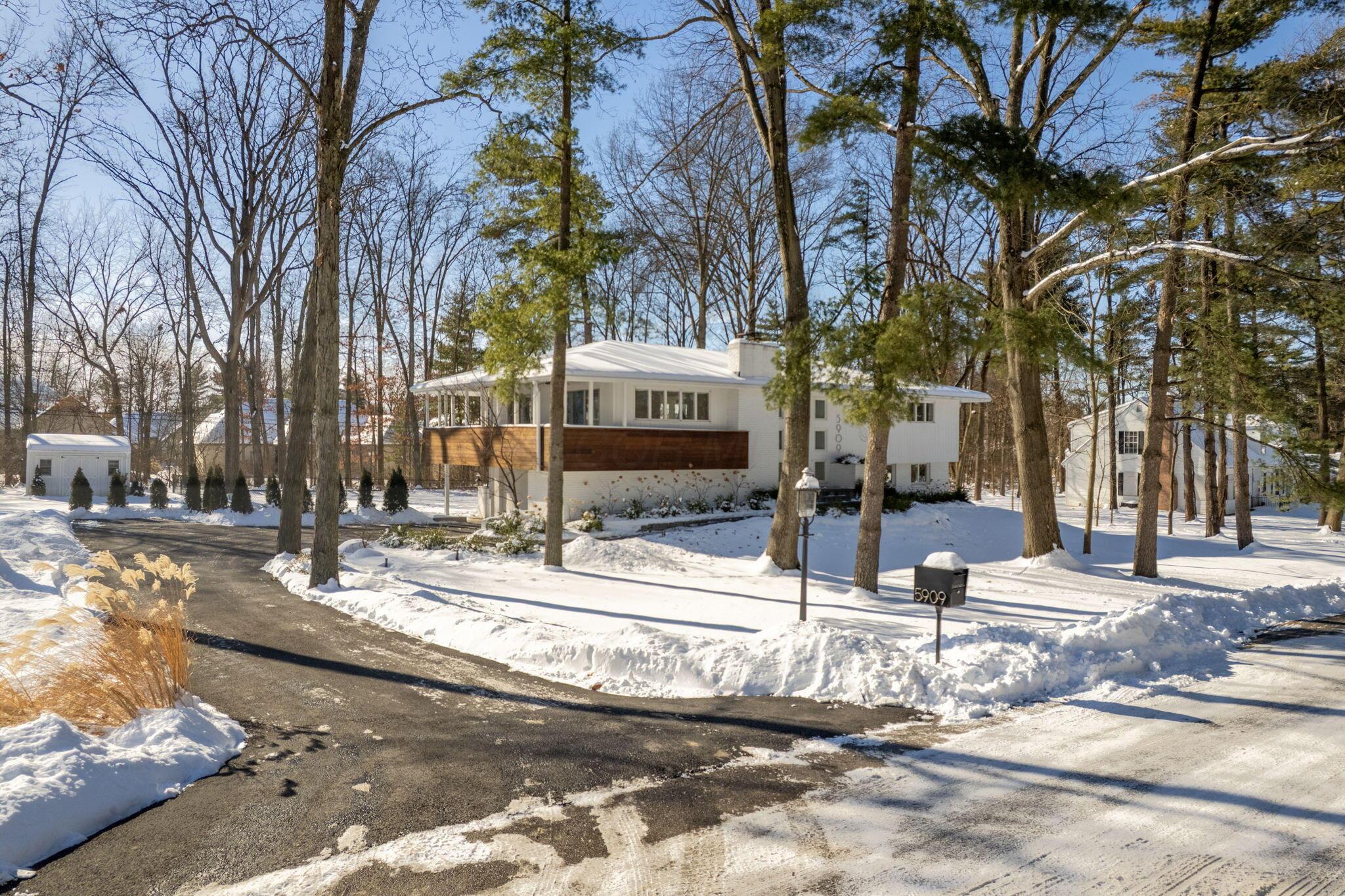 5909 Whitman Road Columbus, OH 43213 - Photo 80 of 86 81-web-or-mls-DJI_0050-HDR