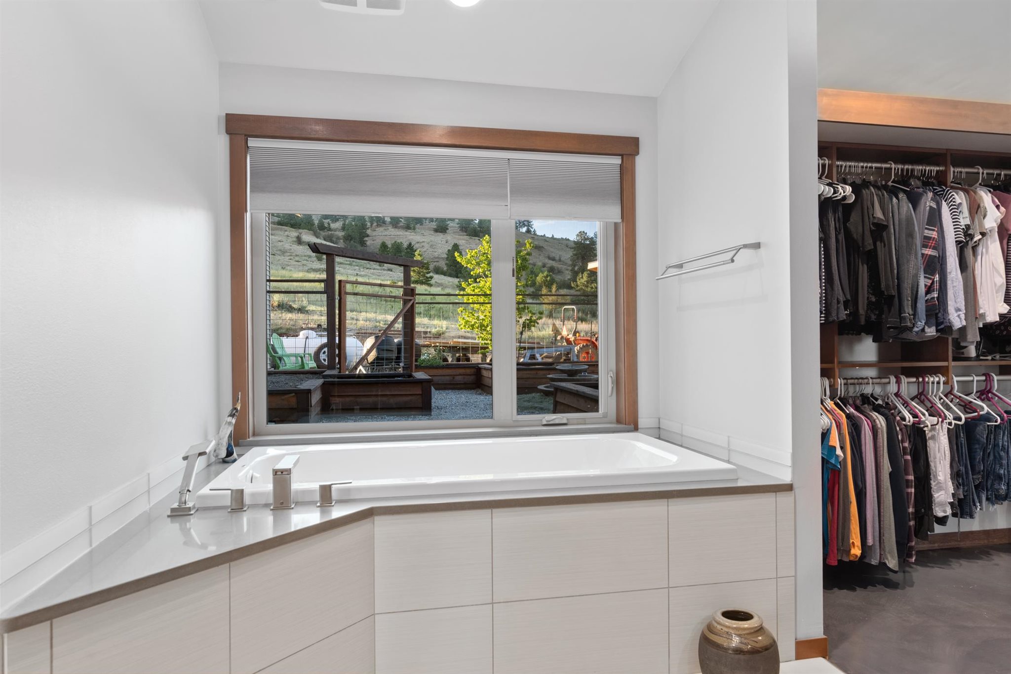 5621 East Gibbs Road Spokane, WA 99223 - Photo 27 of 47