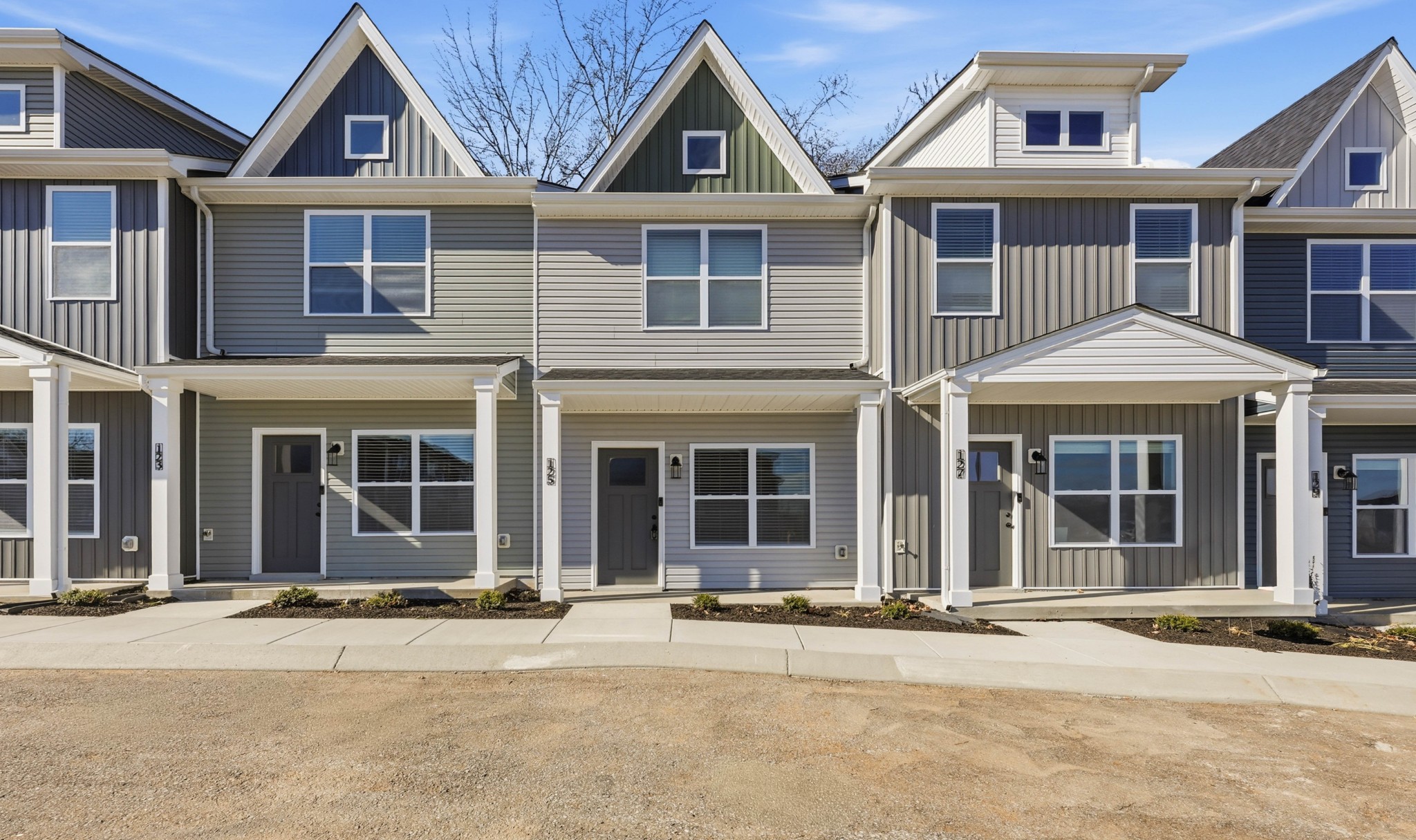 125 Front Rdg Circle Clarksville, TN 37042 - Photo 1 of 42