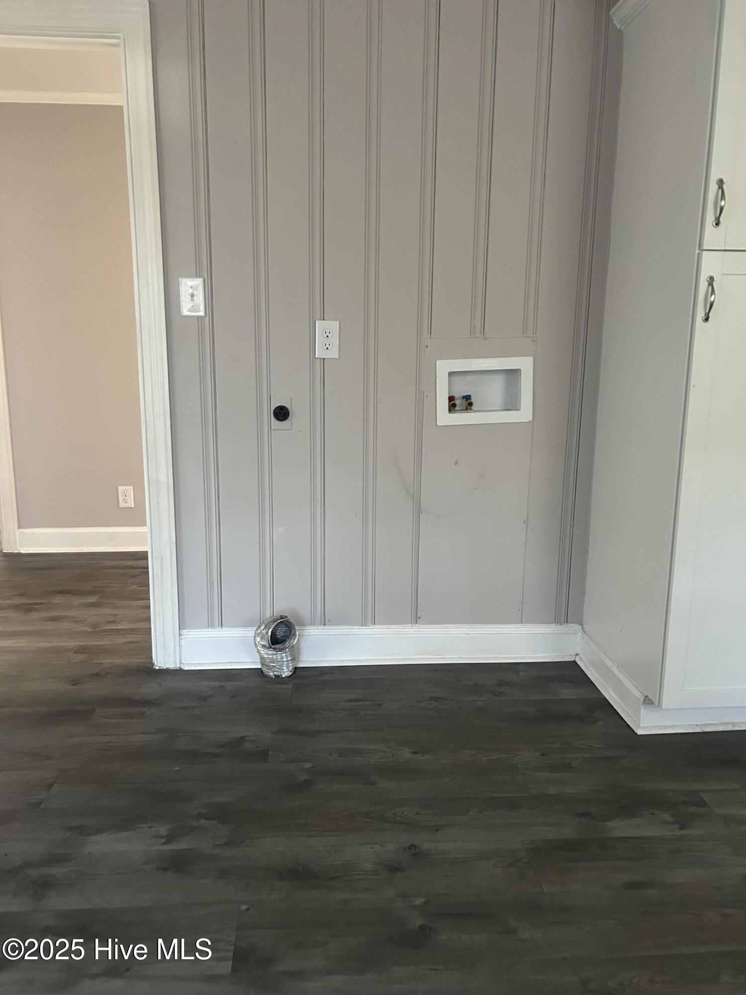 206 Waldrop Road Dudley, NC 28333 - Photo 30 of 55 Washer / Dryer hookups