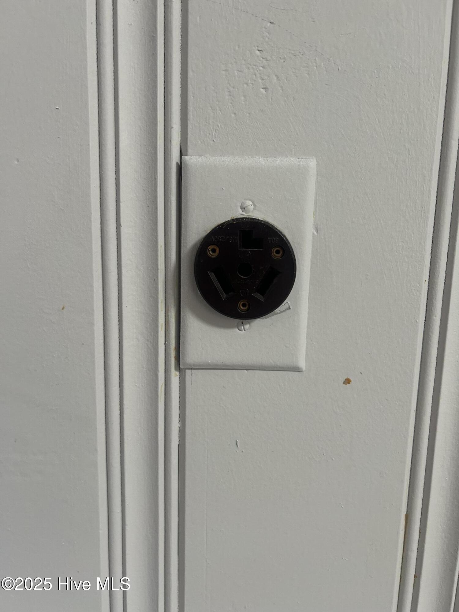 206 Waldrop Road Dudley, NC 28333 - Photo 35 of 55 Dryer outlet