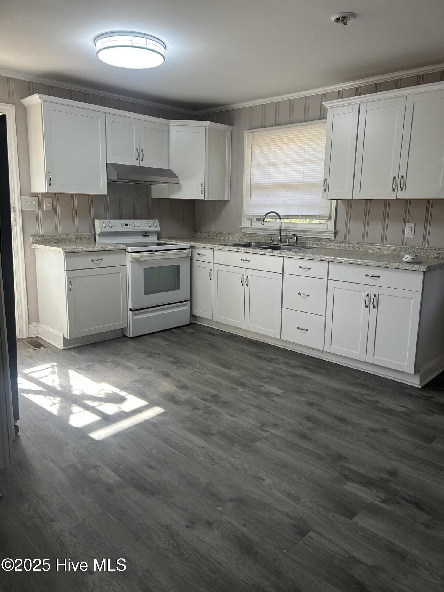 206 Waldrop Road Dudley, NC 28333 - Photo 4 of 55 IMG_0595