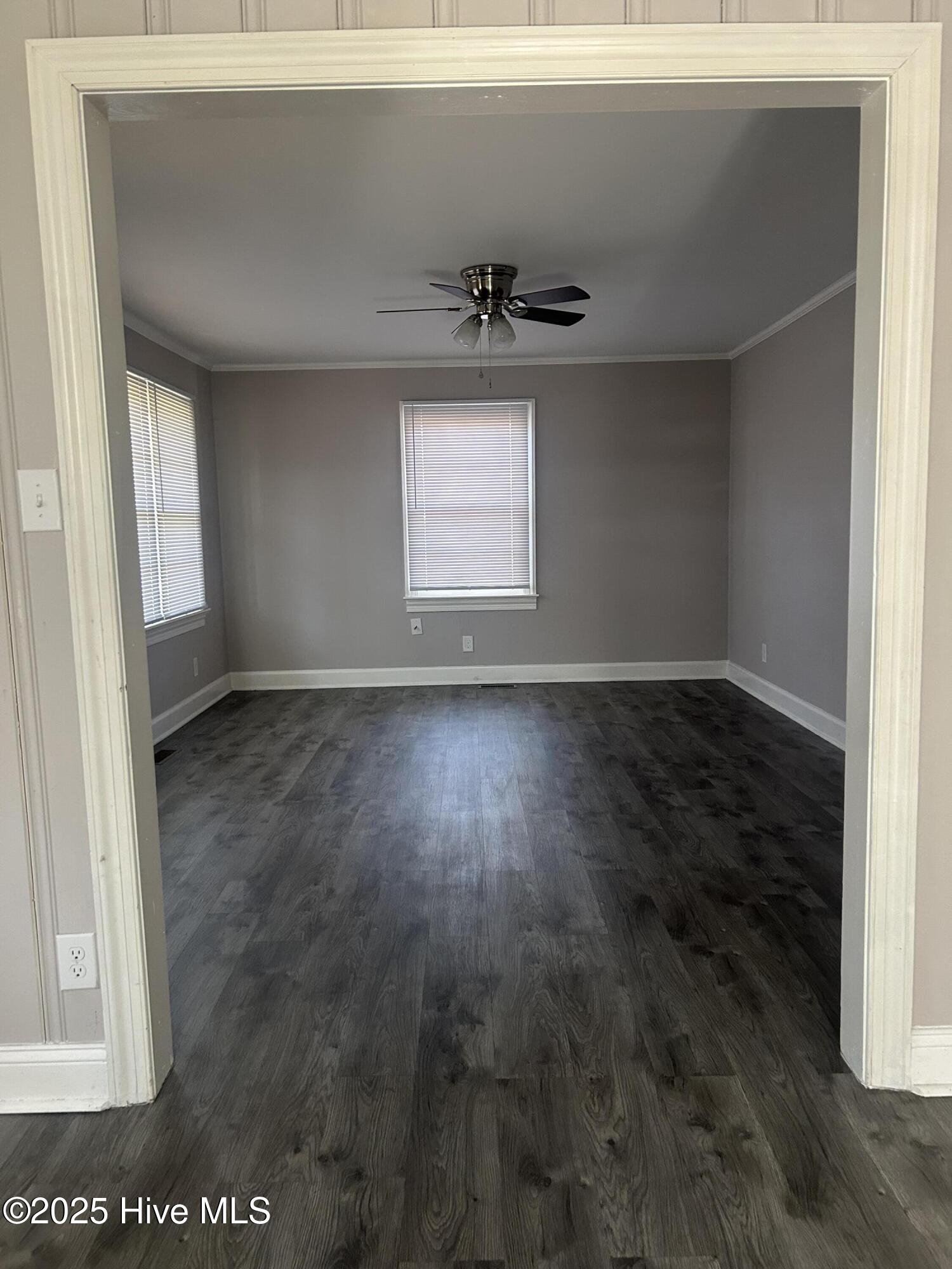 206 Waldrop Road Dudley, NC 28333 - Photo 10 of 55 Living room