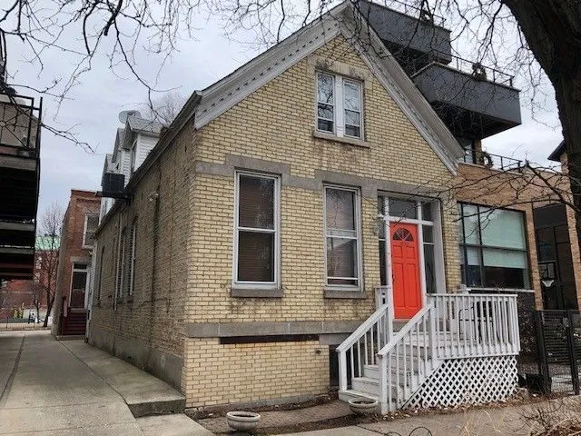 $1,800 | 1852 West Thomas Street, Unit CH1, Chicago, IL 60622