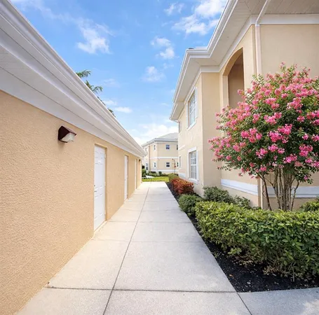 $329,000 | 6318 Grand Oak Circle, Unit 201, Bradenton, FL 34203