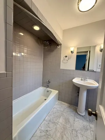 $3,800 | 550 Tremont Street, Unit 4, Boston, MA 02118