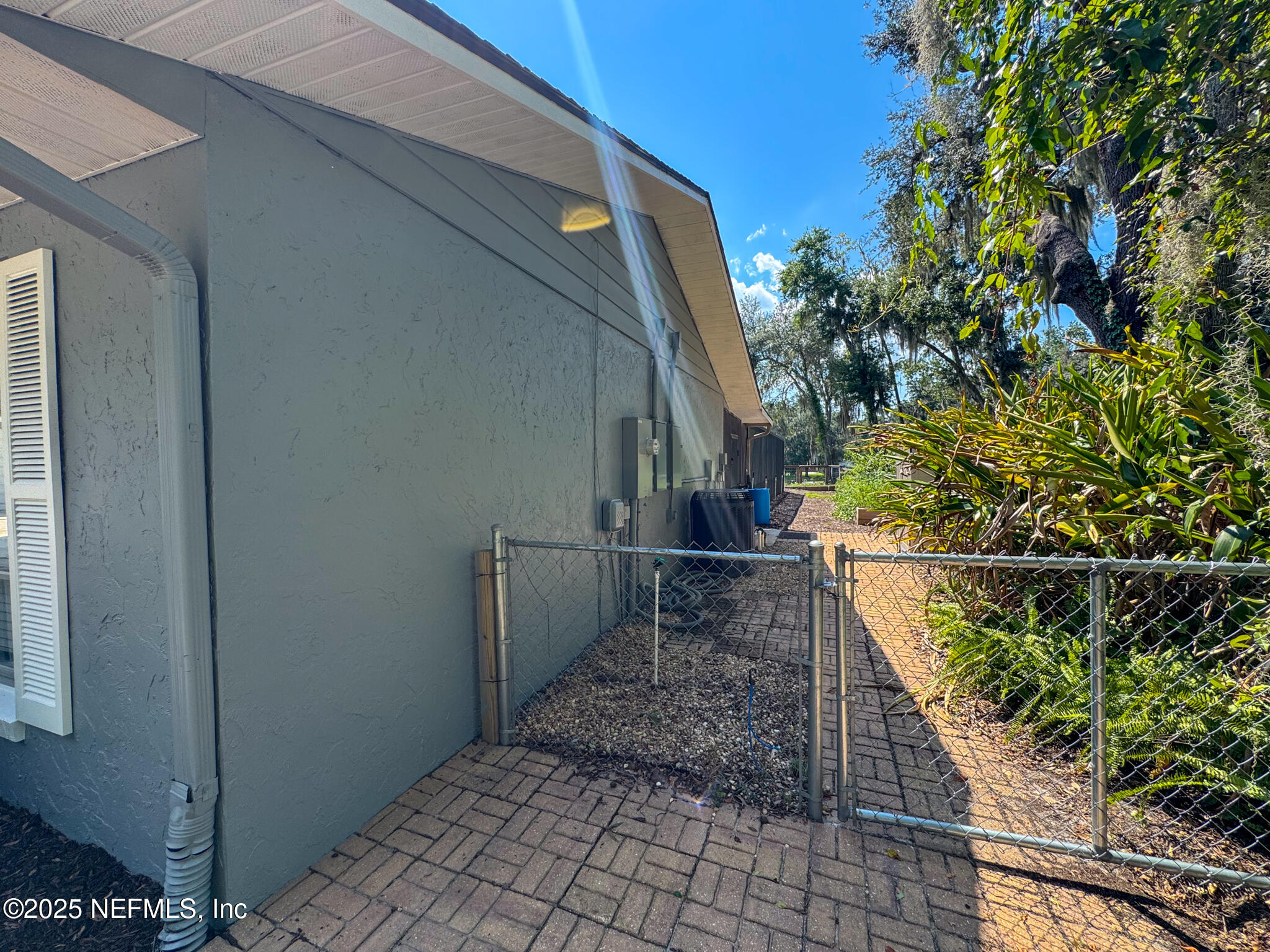 460 Southeast 4th Avenue Melrose, FL 32666 - Photo 47 of 58 460 SE 4th-06