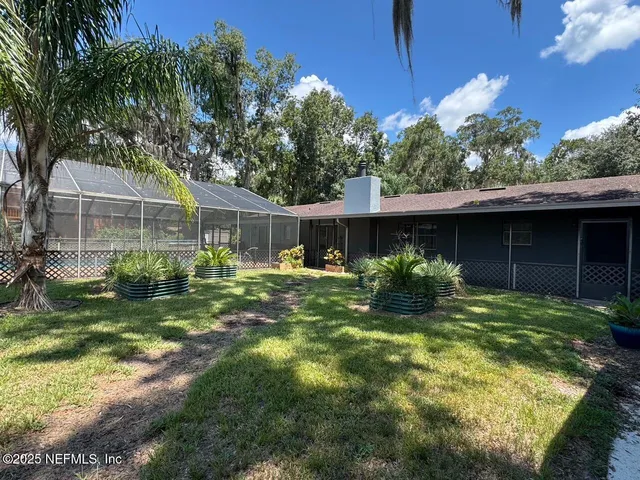 a view of backyard space