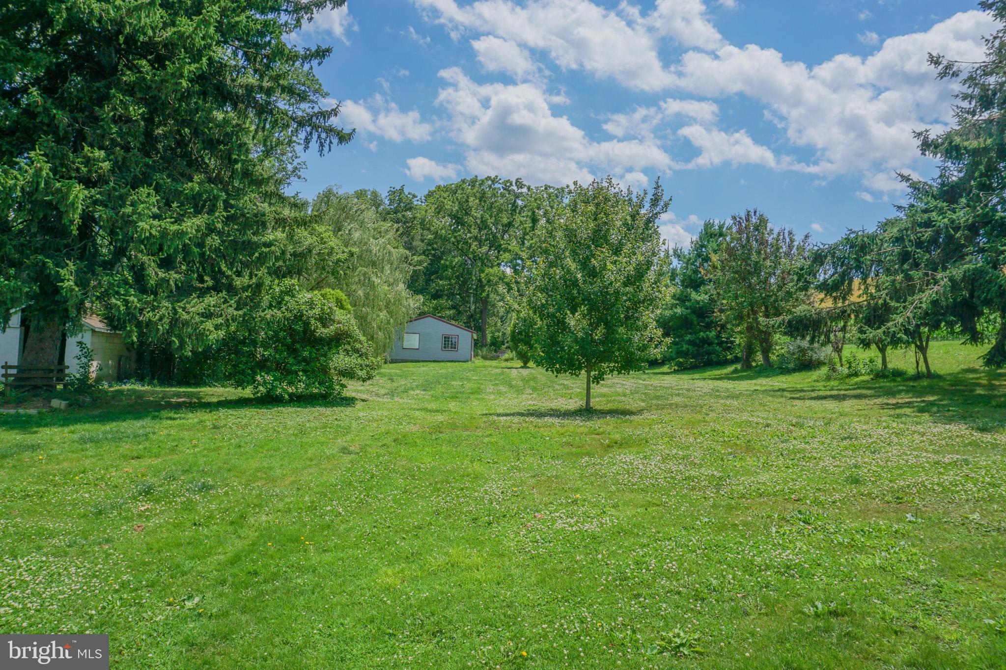 1303 Sunnyside Road Spring Grove, PA 17362 - Photo 4 of 56