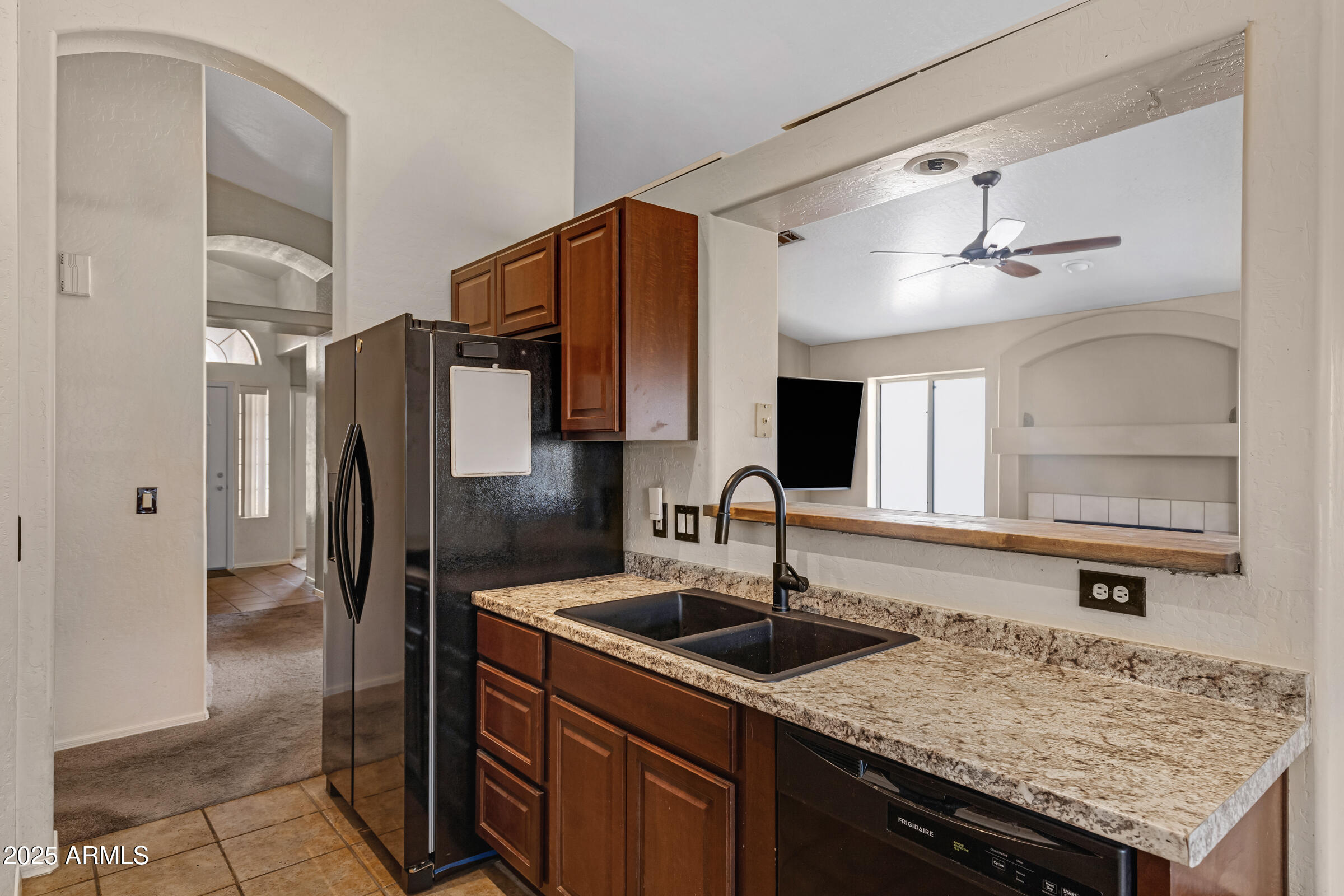 3711 East Long Lake Road Phoenix, AZ 85048 - Photo 13 of 27 Kitchen