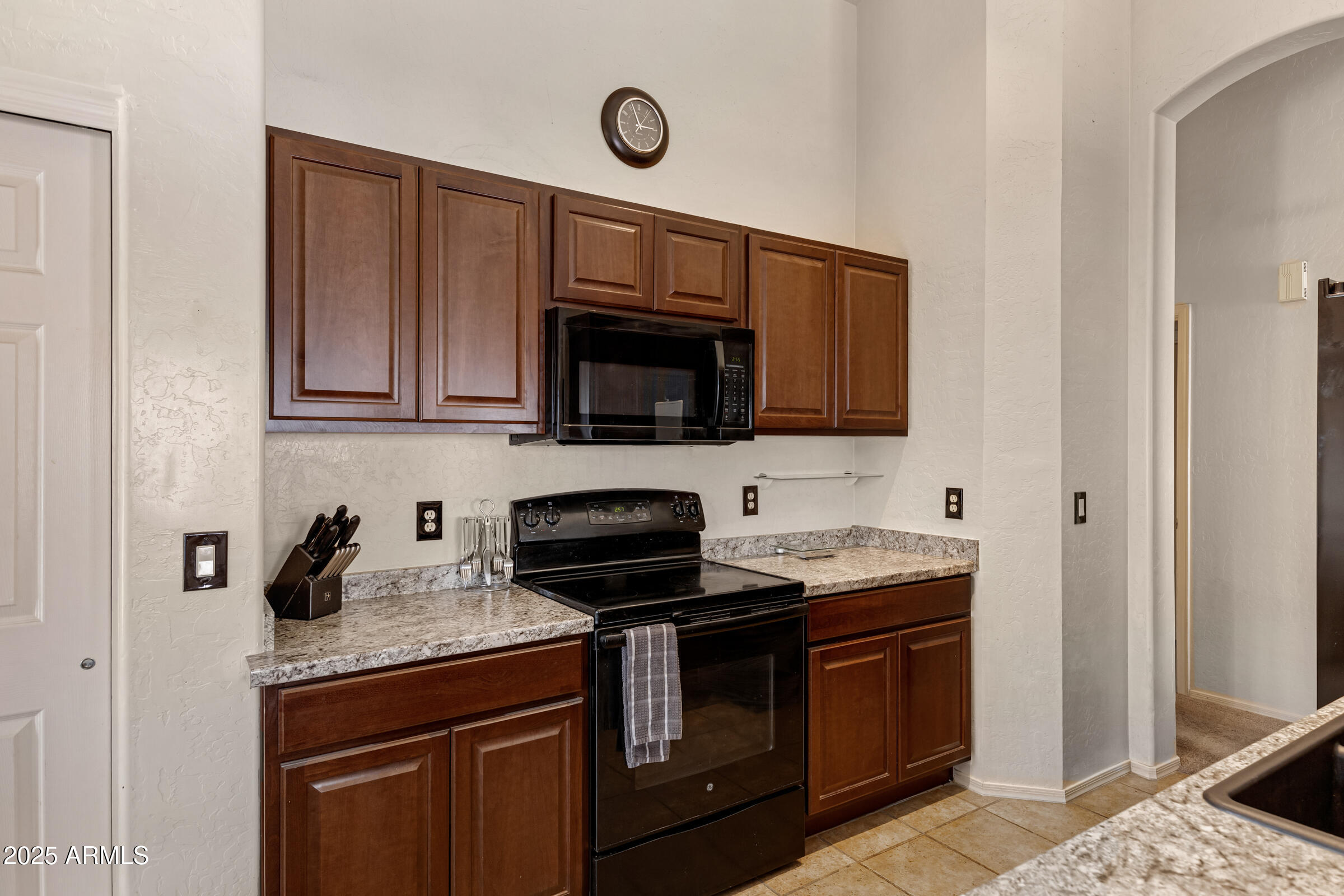 3711 East Long Lake Road Phoenix, AZ 85048 - Photo 14 of 27 Kitchen