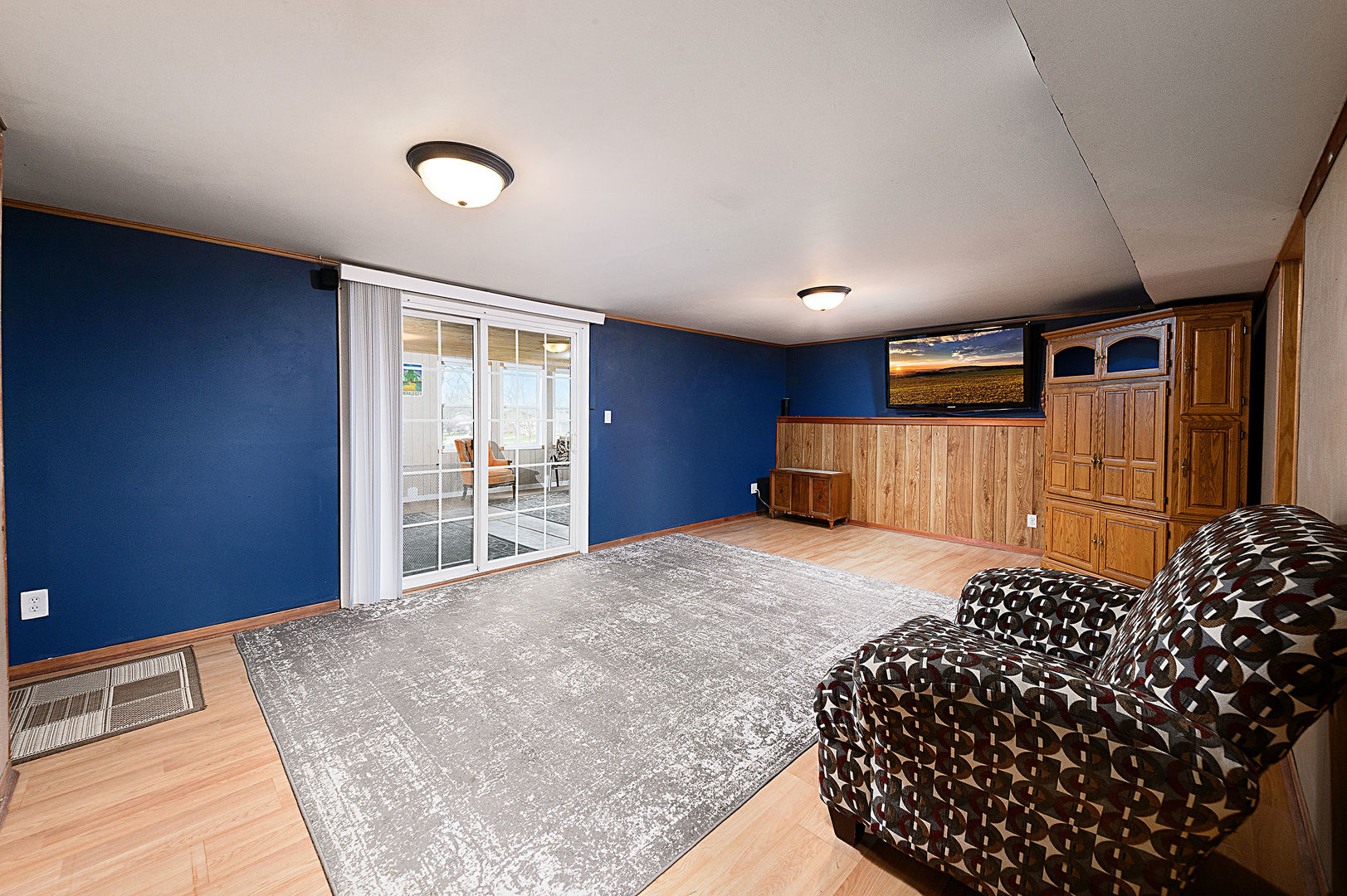 1385 Bedford Road Hoffman Estates, IL 60169 - Photo 18 of 26 Gallery Image 18