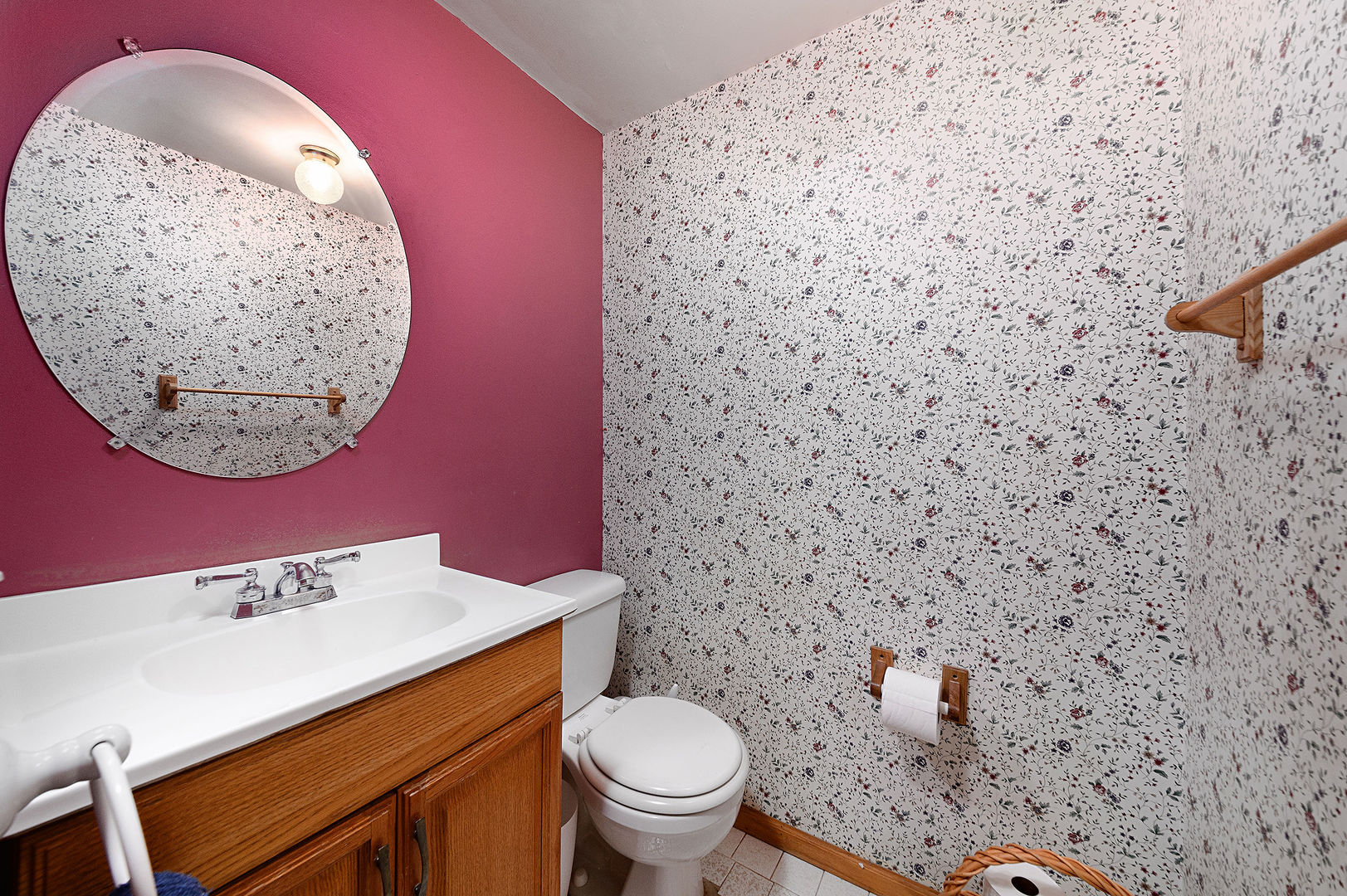 1385 Bedford Road Hoffman Estates, IL 60169 - Photo 21 of 26 Gallery Image 21