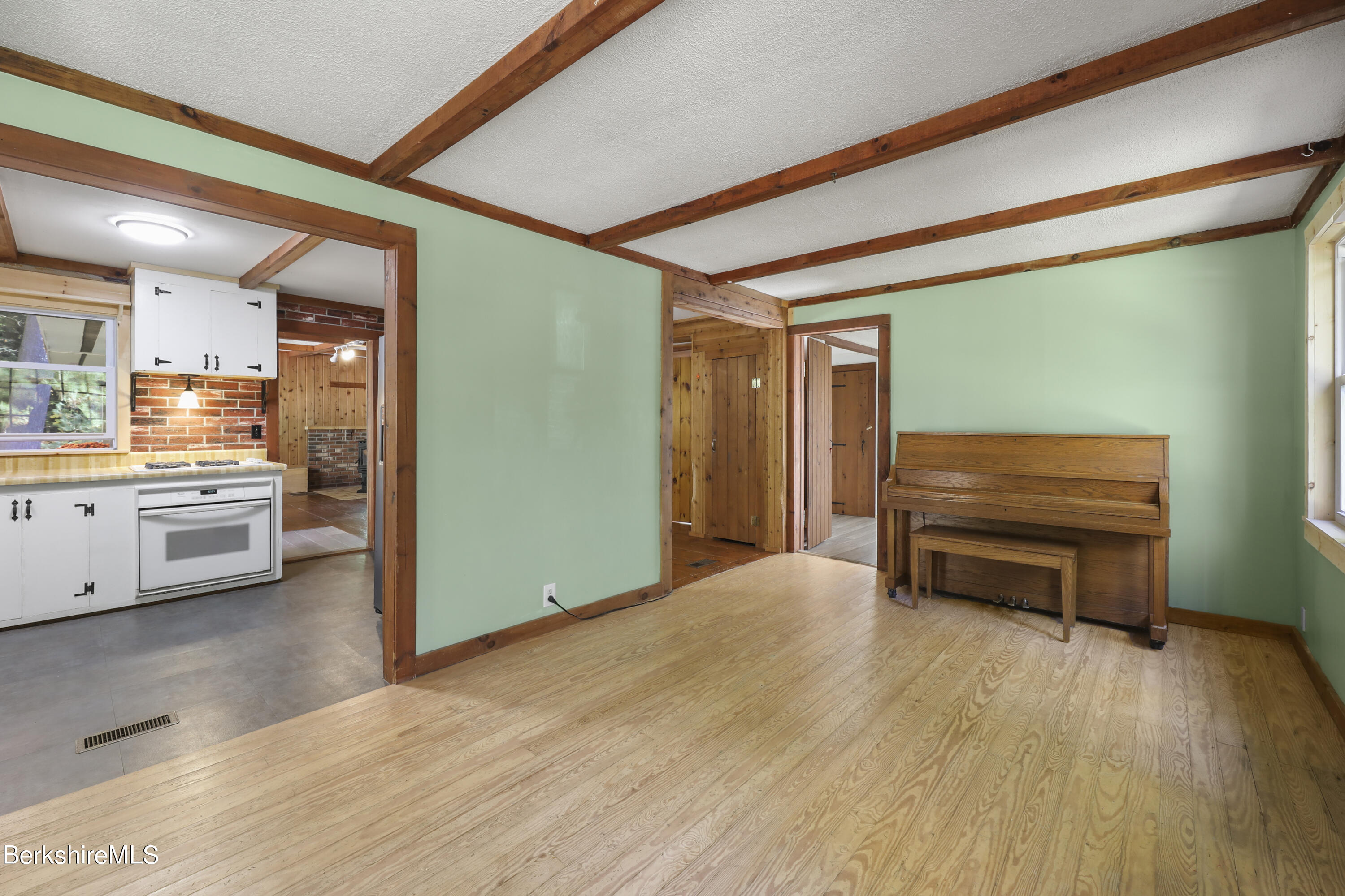 316 Chapel Road Savoy, MA 01256 - Photo 23 of 36 Dining Room