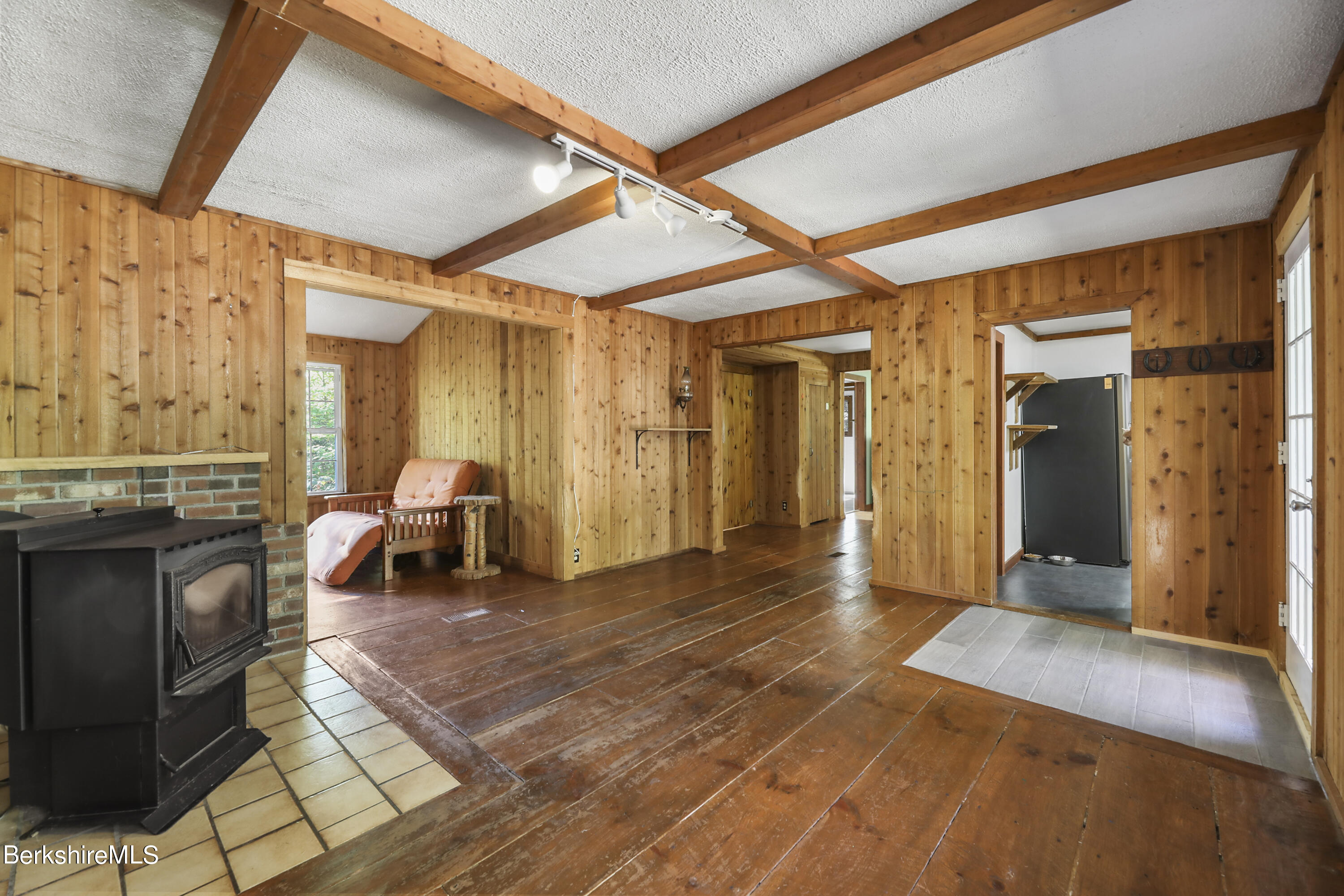 316 Chapel Road Savoy, MA 01256 - Photo 6 of 36 Living Room