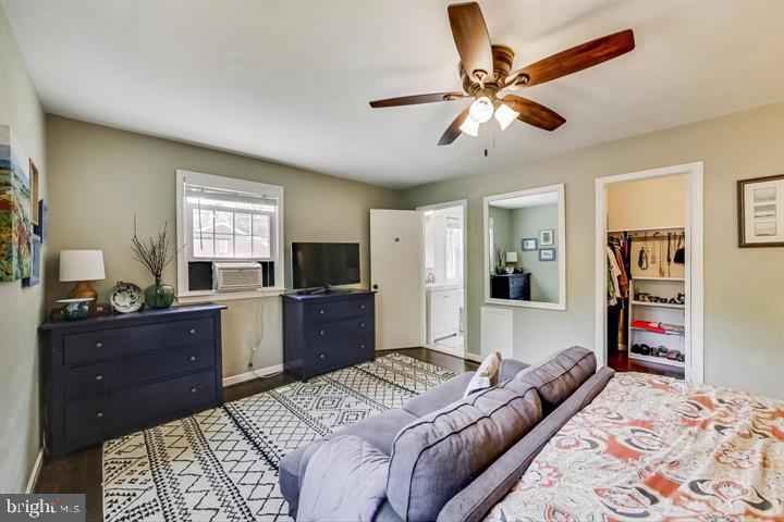 9408 Byeforde Road Kensington, MD 20895 - Photo 25 of 48