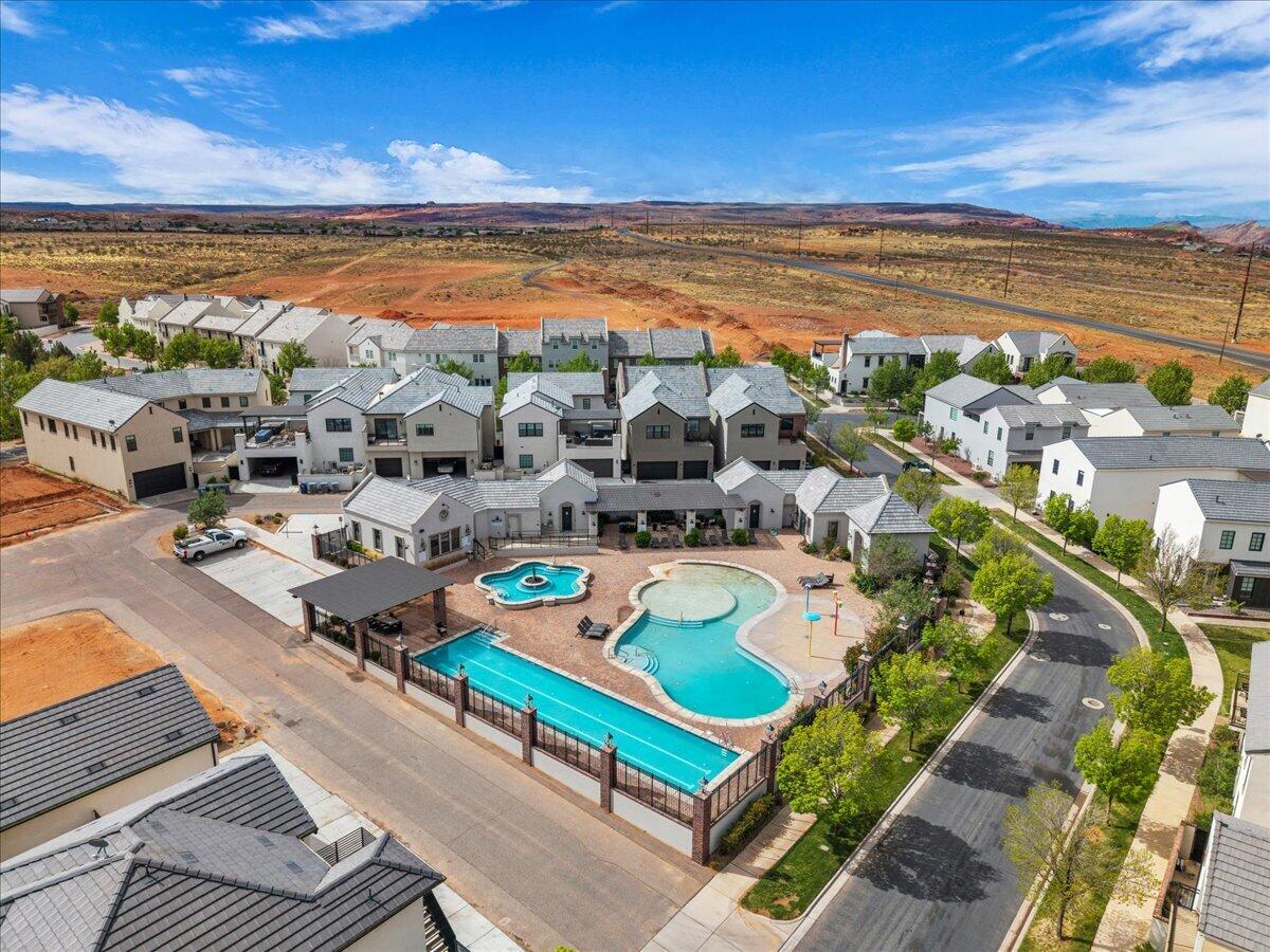 4351 Canterbury Road, Unit E2 Hurricane, UT 84737 - Photo 10 of 13 Pool 1