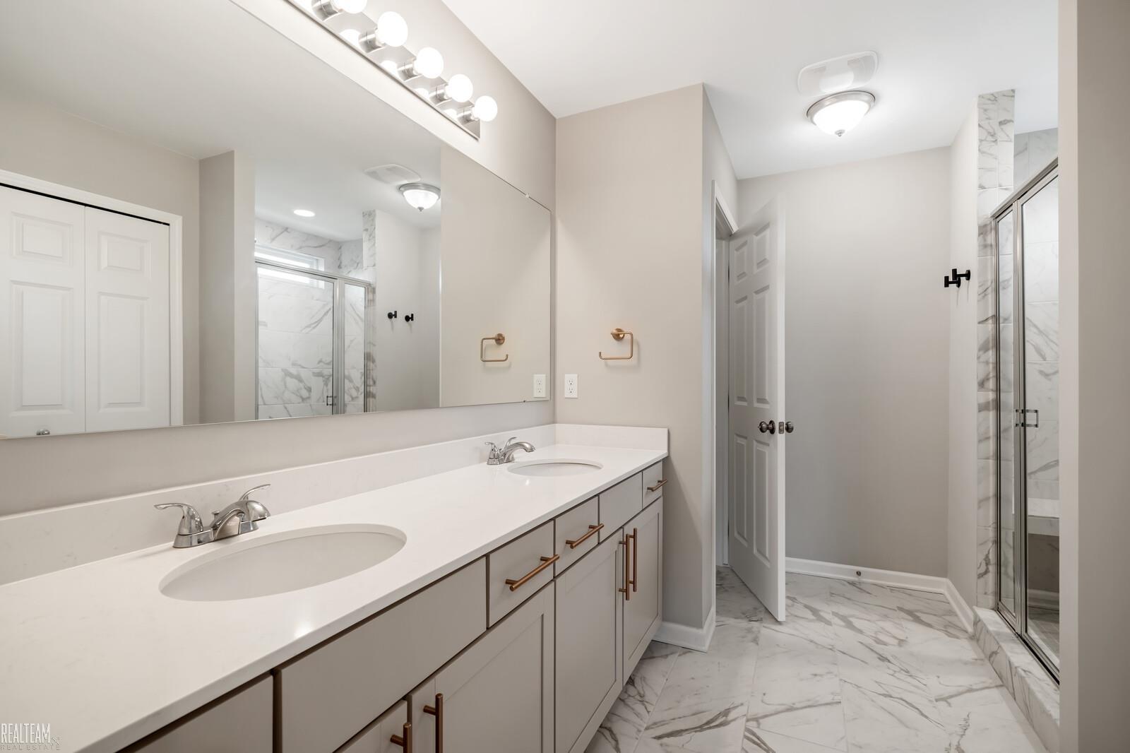 922 Lemon Drive Rochester Hills, MI 48307 - Photo 19 of 33