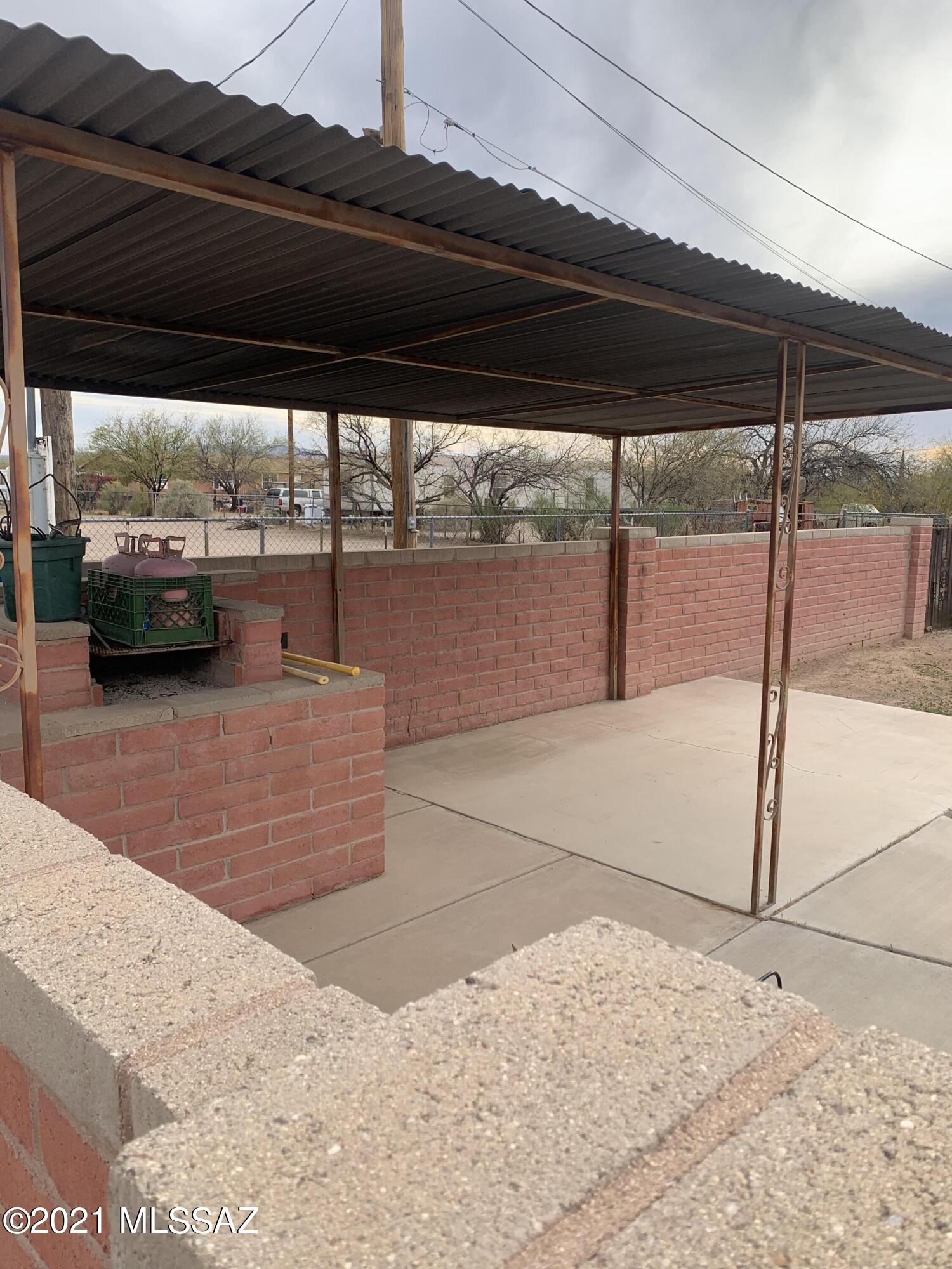 4501 West Elvado Road Tucson, AZ 85746 - Photo 4 of 18 Gallery Image 4