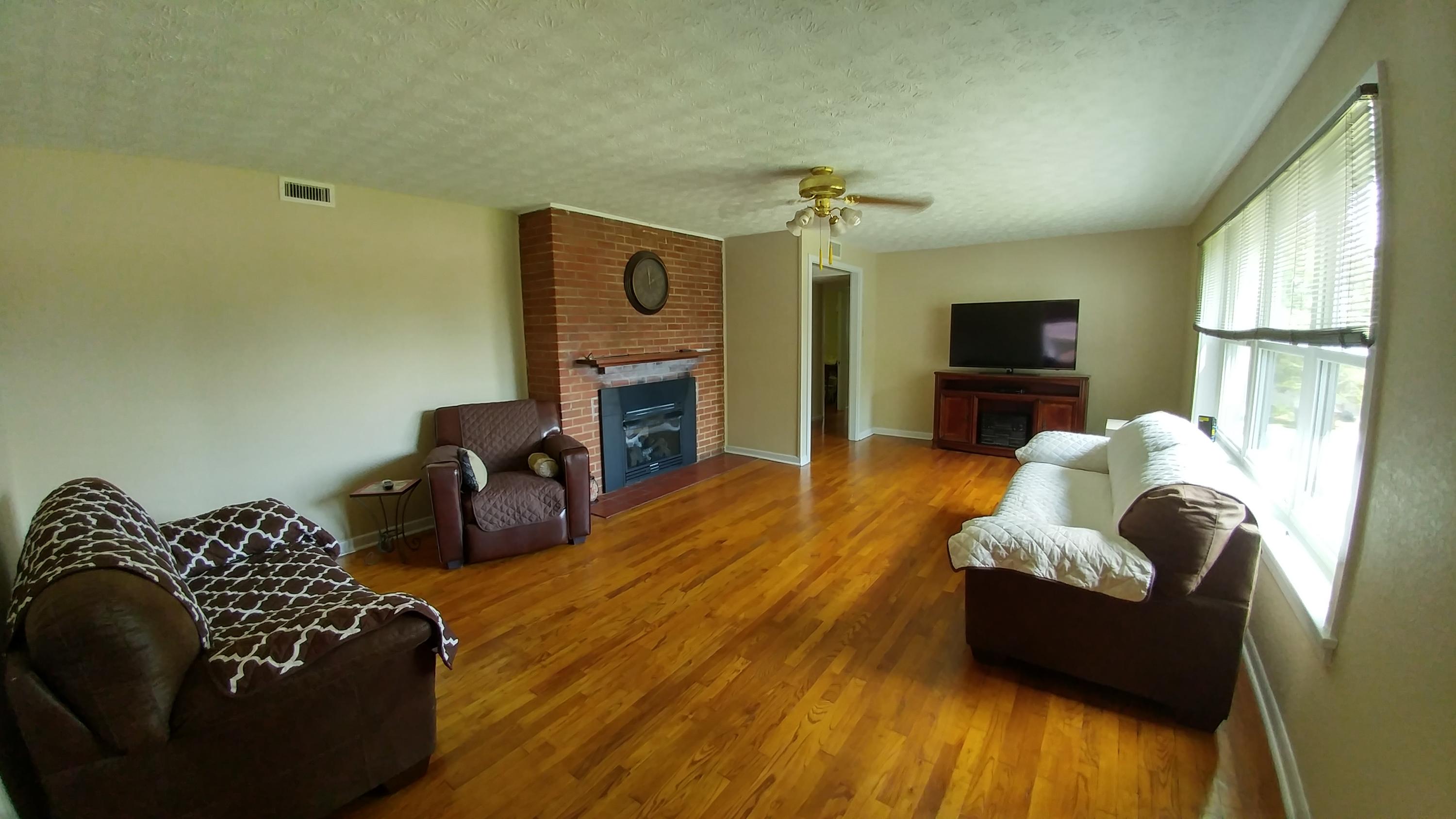 0822171448_HDR