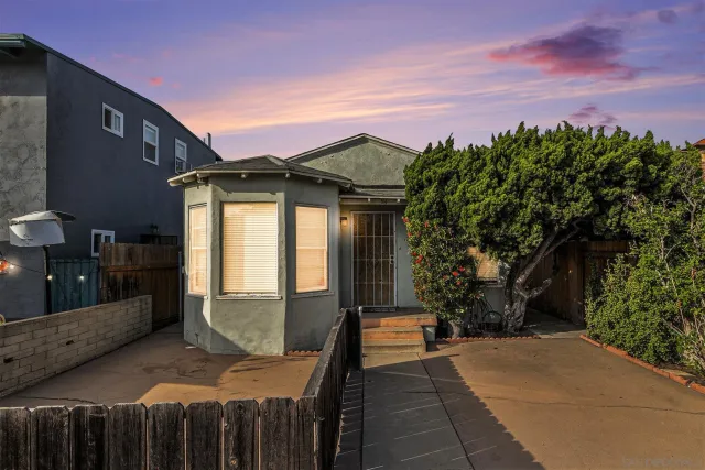 $1,725,000 | 814-816 San Luis Rey Place, San Diego, CA 92109