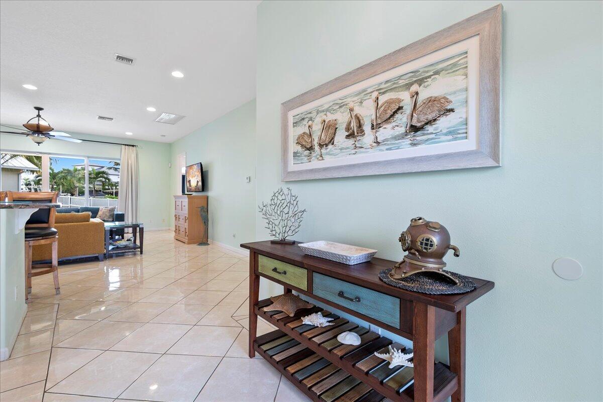 72 Waterway Road Jupiter, FL 33469 - Photo 8 of 57 Foyer