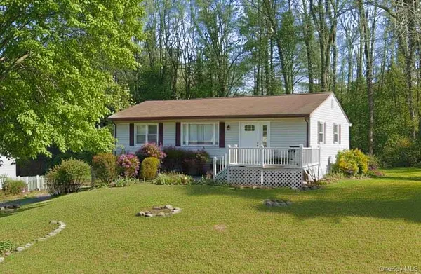 $699,000 | 9 Merriewold Lane South, Monroe, NY 10950