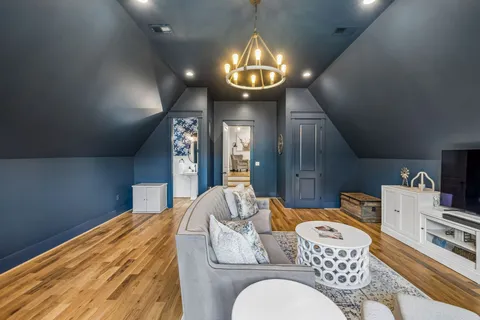 $1,325,000 | 939 Woodmont Boulevard, Nashville, TN 37204