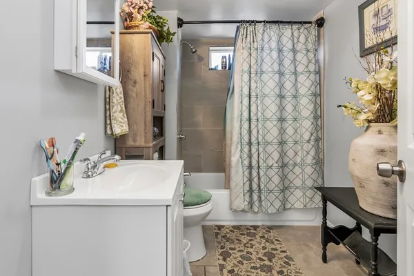 $719,900 | 10 Holly Street, Lawrence, MA 01841