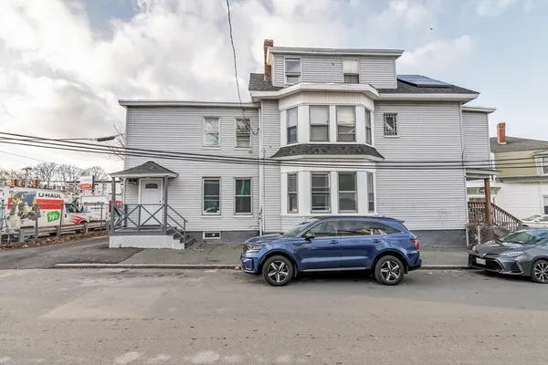 $719,900 | 10 Holly Street, Lawrence, MA 01841